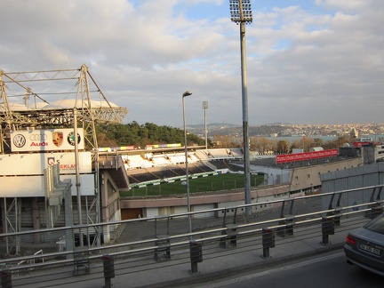 4  n n  Stadium across from Dolmabah e Palace